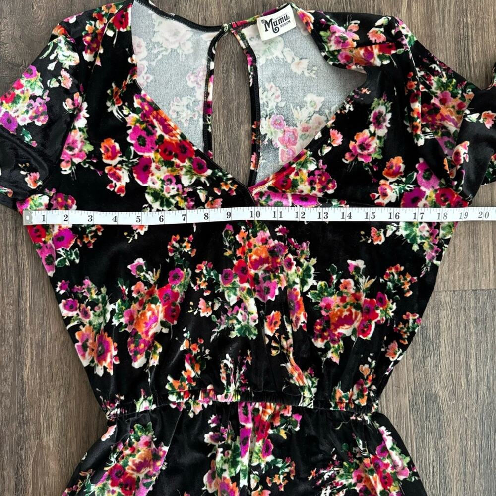 Show Me Your Mumu Kelsey Velvet Floral Romper Size Medium - Picture 9 of 11